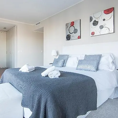 Stylish Apartment *