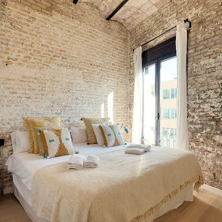 Stylish Apartment *