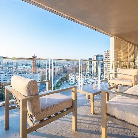 Stylish Apartment *